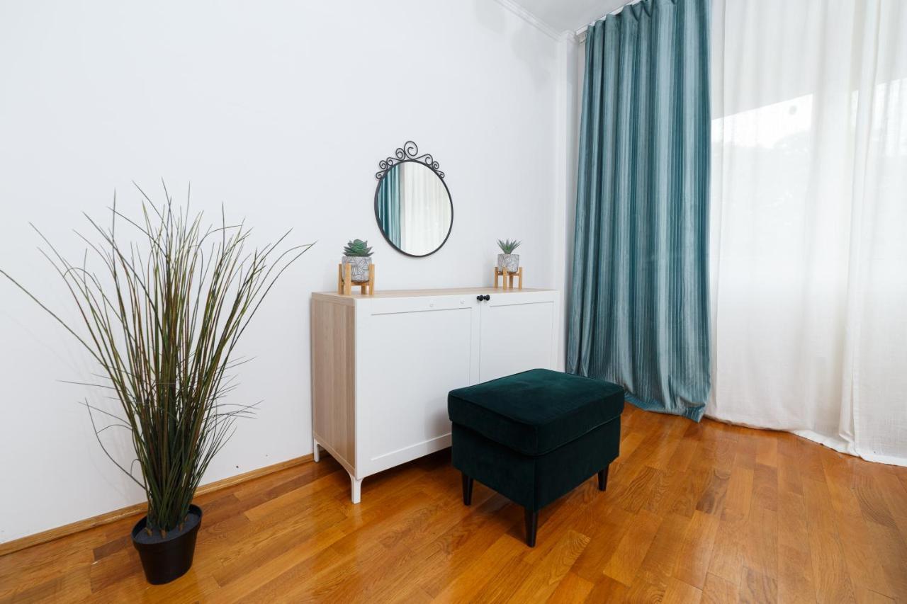 Color Apartments Unirii 14 Blv Бухарест Экстерьер фото